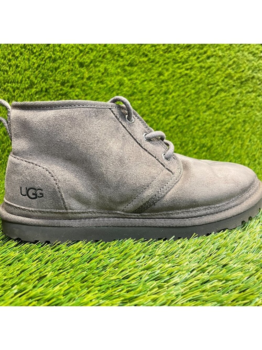 UGG Neumel Mens‎ Size 8 Charcoal Gray Classic Outdoor Suede Lace Up Chukka Boots